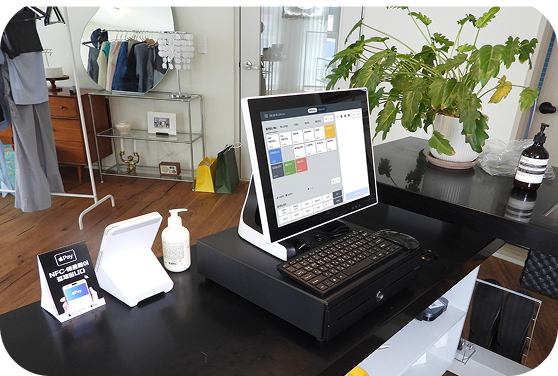 의류 편집샵 카운터 토스 포스 실제 설치 모습